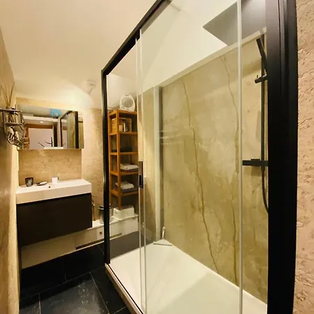 아파트 Du Maupelin Confort Full Equipe Pour 4 Personnes 나무르